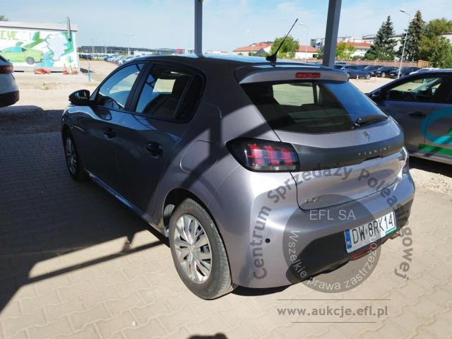 2 - Peugeot  208  2021r. DW8RK14 Pojazd znajduje się w firmie ARCTOS GROUP sp. z o.o. Al. Krakowska 7, 02-183 Warszawa