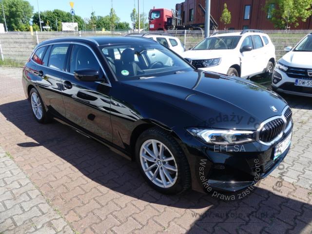 2 - BMW 320i Touring Automat 2023r. WZ772GK UWAGA!! Pojazd znajduje się w firmie AUTO MOTO CENTRUM sp. z o.o. ul. Ostrowska 328 (przy Trasie Katowickiej) 61-312 Poznań