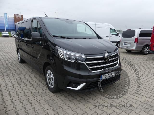 3 - RENAULT TRAFIC BLUE DCI 150 EDC 2024r.