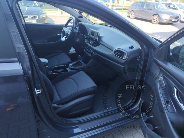 12 - Hyundai i30 1.6 D Classic + DCT 2021r. WW657ST Magnice