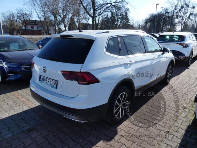 3 - Volkswagen Tiguan Allspace 1.5 TSI DSG 2020r. WW575SM Pojazd znajduje się w firmie AUTO MOTO CENTRUM sp. z o.o. ul. Ostrowska 328 (przy Trasie Katowickiej) 61-312 Poznań