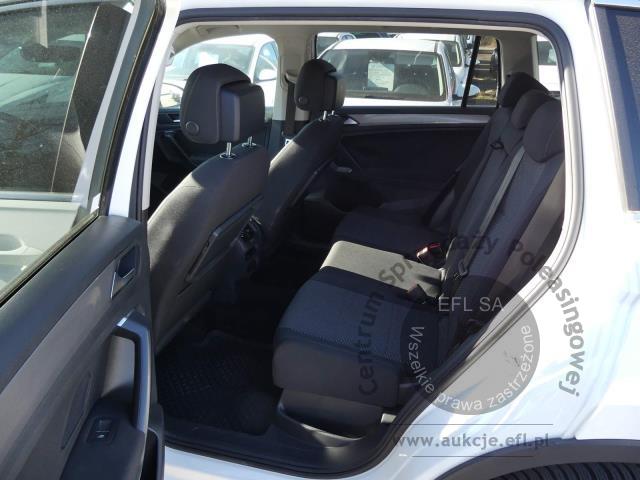 6 - Volkswagen Tiguan Allspace 1.5 TSI DSG 2020r. WW575SM Pojazd znajduje się w firmie AUTO MOTO CENTRUM sp. z o.o. ul. Ostrowska 328 (przy Trasie Katowickiej) 61-312 Poznań