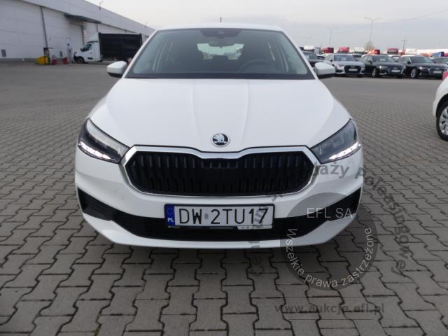 2 - Skoda Fabia 1.0 Active Hatchback 2022r. DW2TU17 UWAGA!! Pojazd znajduje się w firmie AUTO MOTO CENTRUM sp. z o.o. ul. Ostrowska 328 (przy Trasie Katowickiej) 61-312