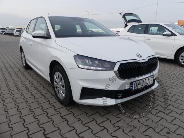 5 - Skoda Fabia 1.0 Active Hatchback 2022r. DW2TU17 UWAGA!! Pojazd znajduje się w firmie AUTO MOTO CENTRUM sp. z o.o. ul. Ostrowska 328 (przy Trasie Katowickiej) 61-312