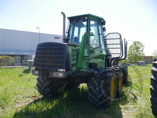 2 - Maszyna leśna forwarder John Deere 1110D  2008r.