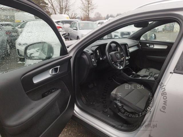 7 - Volvo XC40 B4 Core aut 2022r. WW345TF UWAGA!! Pojazd znajduje się w firmie Arctos Sp. z o.o. Warszawa, Al. Krakowska 7, 02-183 Warszawa