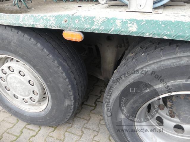 32 - SCANIA P114 GB8X4x4NA 380 2005r.