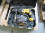 Młotowiertarka DEWALT D25144-QS w walizce