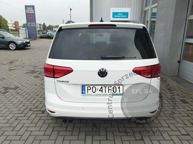 4 - Volkswagen Touran 2.0 TDI BMT Comfortline 2021r. PO4TF01 UWAGA!! Pojazd znajduje się w lokalizacji: Jawornik 90, Myślenice 32-400
