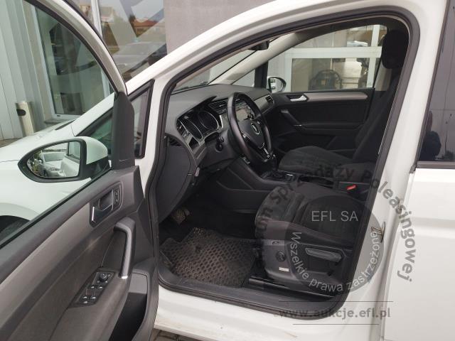 8 - Volkswagen Touran 2.0 TDI BMT Comfortline 2021r. PO4TF01 UWAGA!! Pojazd znajduje się w lokalizacji: Jawornik 90, Myślenice 32-400