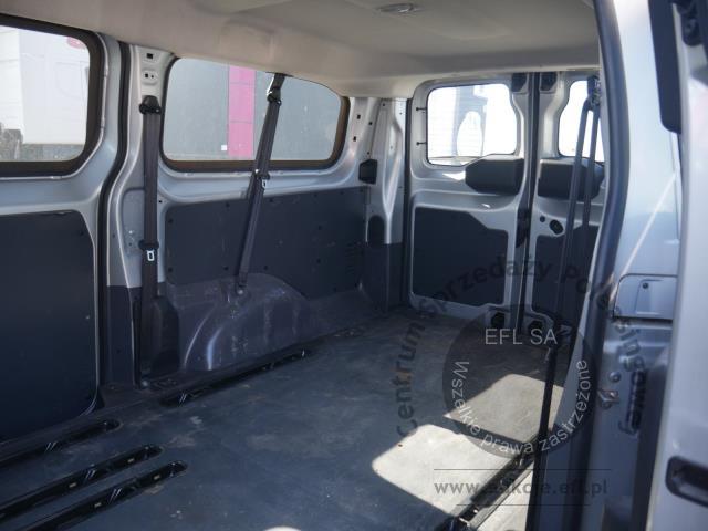 9 - PEUGEOT EXPERT TRAVELLER 2.0 HDI 2018r.