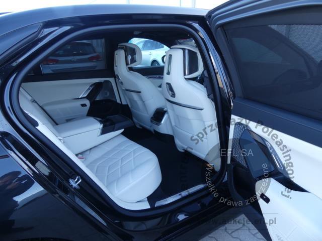12 - BMW 740D XDRIVE 2025r.