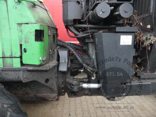 14 - Maszyna leśna Forwarder John Deere 1210E  2014r.