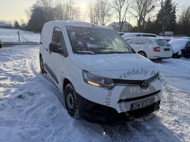 5 - Toyota Proace City 1.5 D-4D Standard  2022r. DW8TE40 Pojazd znajduje się w firmie MDM AUTO sp. z o.o. ul. Zawodników 1, 80-729 Gdańsk