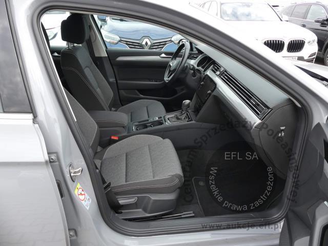 8 - VOLKSWAGEN  PASSAT VARIANT 2.0 TDI 150KM 2023r.
