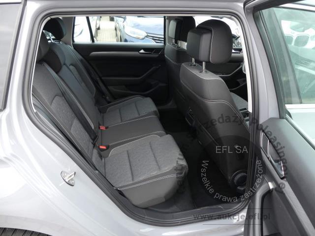 9 - VOLKSWAGEN  PASSAT VARIANT 2.0 TDI 150KM 2023r.