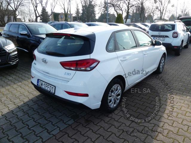 3 - Hyundai i30 1.6 D Classic + 2021r. DW1PF01 UWAGA!! Pojazd znajduje się w firmie AUTO MOTO CENTRUM sp. z o.o. ul. Ostrowska 328 (przy Trasie Katowickiej) 61-312 Poznań