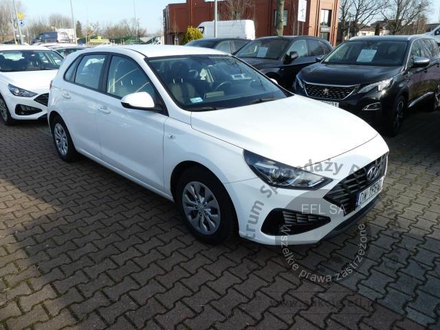 4 - Hyundai i30 1.6 D Classic + 2021r. DW1PF01 UWAGA!! Pojazd znajduje się w firmie AUTO MOTO CENTRUM sp. z o.o. ul. Ostrowska 328 (przy Trasie Katowickiej) 61-312 Poznań