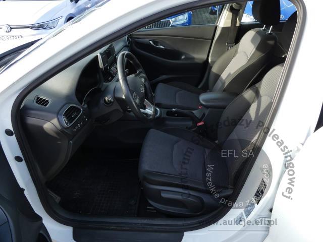 9 - Hyundai i30 1.6 D Classic + 2021r. DW1PF01 UWAGA!! Pojazd znajduje się w firmie AUTO MOTO CENTRUM sp. z o.o. ul. Ostrowska 328 (przy Trasie Katowickiej) 61-312 Poznań