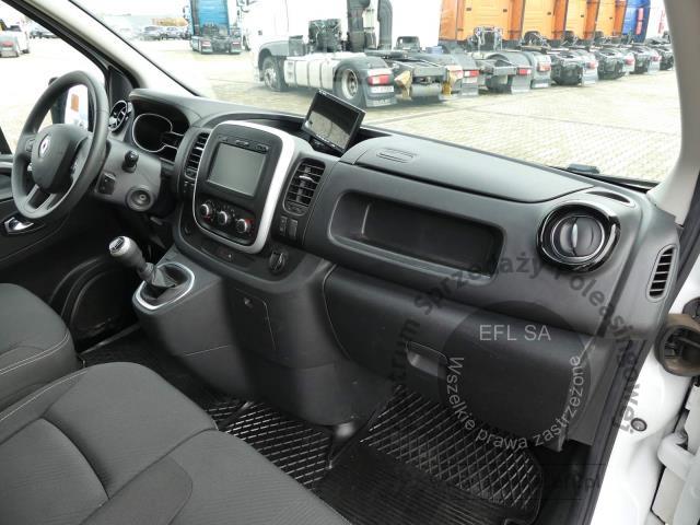 5 - RENAULT TRAFIC 2.0 DCI 120KM FURGON 2021r.