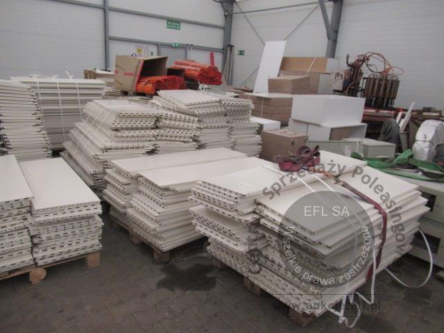 4 - Regały i meble sklepowe wg specyfikacji