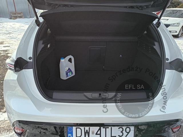 10 - Peugeot  308 1.2 PureTech allure 2022r. DW4TL39 Pojazd znajduje się w firmie ARCTOS GROUP sp. z o.o. Al. Krakowska 7, 02-183 Warszawa
