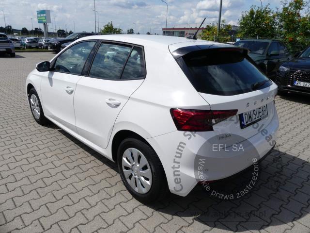 4 - Skoda Fabia 1.0 Ambition Hatchback 2023r. DW5UE69 Pojazd znajduje się w firmie MDM AUTO sp. z o.o. ul. Morska 78A, 81-225 Gdynia