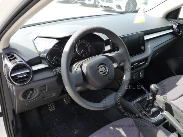 5 - Skoda Fabia 1.0 Ambition Hatchback 2023r. DW5UE69 Pojazd znajduje się w firmie MDM AUTO sp. z o.o. ul. Morska 78A, 81-225 Gdynia