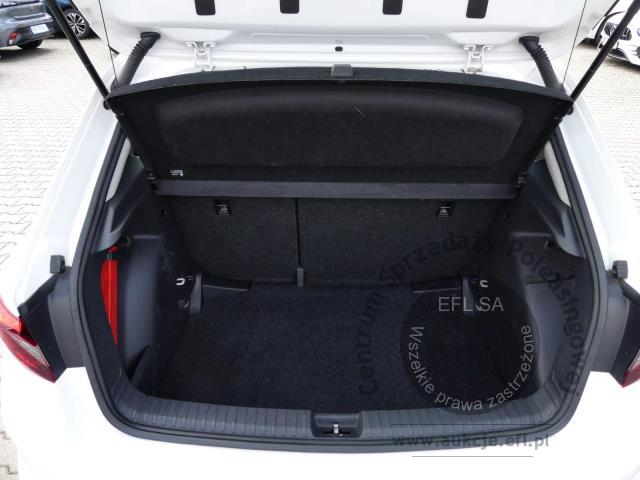 8 - Skoda Fabia 1.0 Ambition Hatchback 2023r. DW5UE69 Pojazd znajduje się w firmie MDM AUTO sp. z o.o. ul. Morska 78A, 81-225 Gdynia