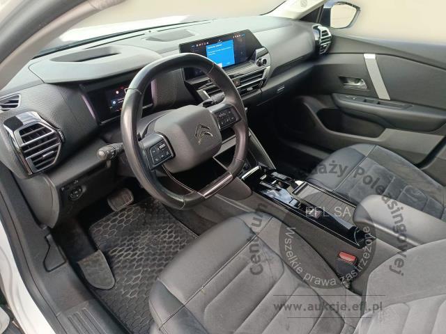 9 - CITROEN C4 X 1.2 PT 130 EAT8 SHINE 2023r.