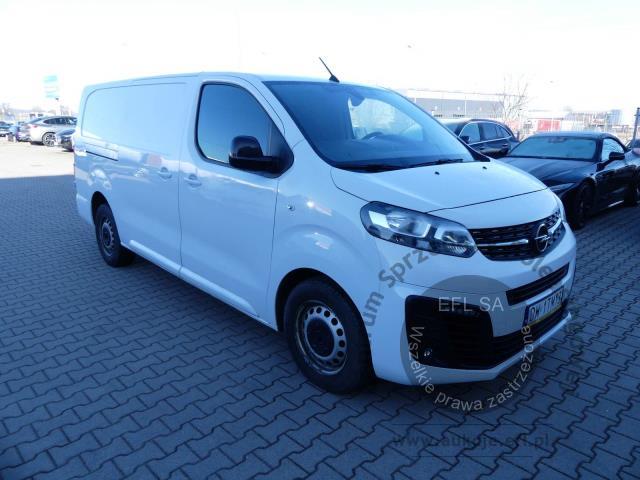 3 - Opel Vivaro 2.0 CDTI Extra Long 3,1 2022r. DW1TM13 Magnice