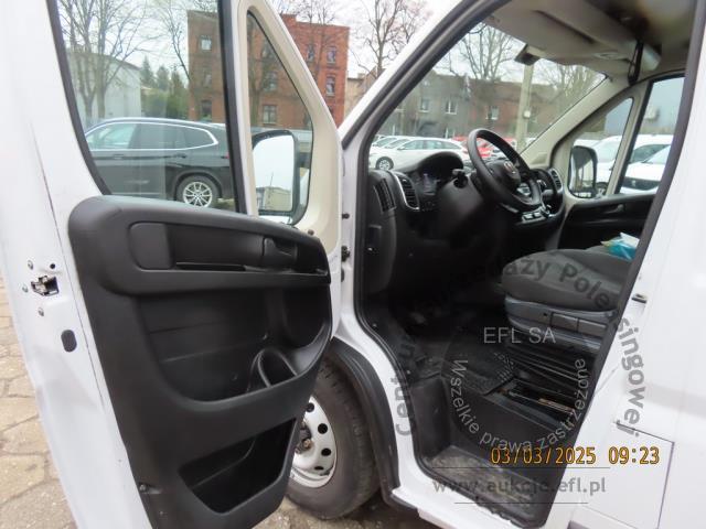 8 - Fiat Ducato Maxi MJ L4H2 2022r. WND6179A Pojazd znajduje się w lokalizacji: Katowice 40-689, Małachowskiego 16