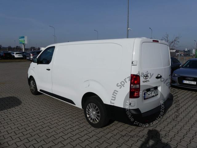 5 - Toyota Proace 2.0 D-4D Long 3,1t 2022r. DW8TM79 Magnice