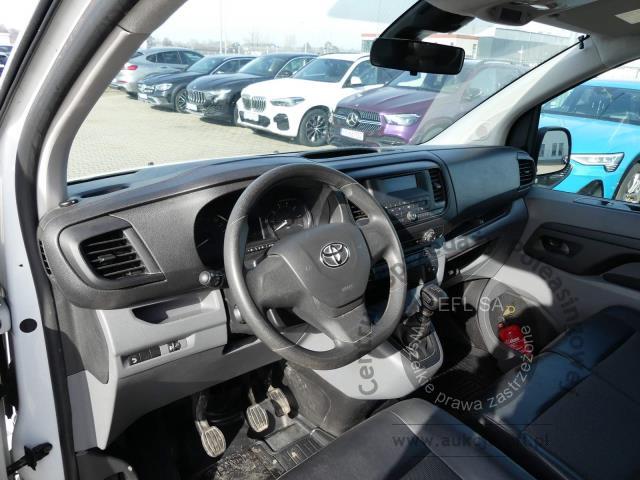 10 - Toyota Proace 2.0 D-4D Long 3,1t 2022r. DW8TM79 Magnice