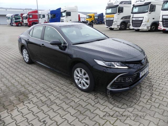 2 - TOYOTA CAMRY 2.5 VVT-I+H E-CVT 2021r.