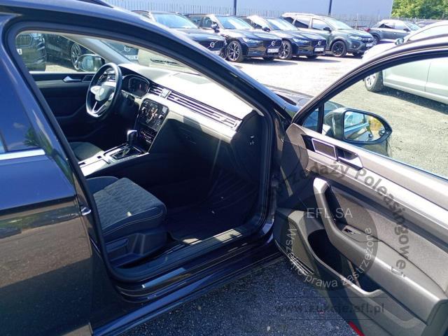 10 - Volkswagen  Passat  2023r. WZ428GF Pojazd znajduje się w firmie ARCTOS GROUP sp. z o.o. Al. Krakowska 7, 02-183 Warszawa