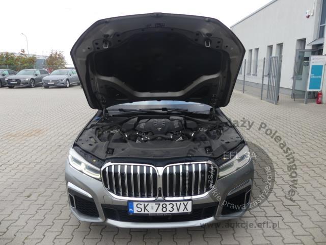 4 - BMW 750I XDRIVE 2021r.