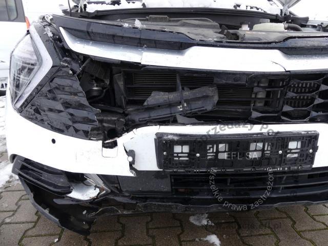 3 - KIA SPORTAGE 1.6 T-GDI PHEV AWD 2023r.