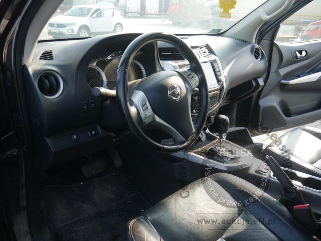 4 - NISSAN NAVARA 2.3 D 4X4 AUTOMAT 2021r.