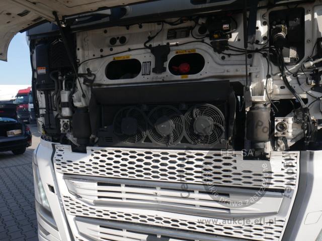 11 - VOLVO FH 500 4X2 AUTOMAT 2021r.