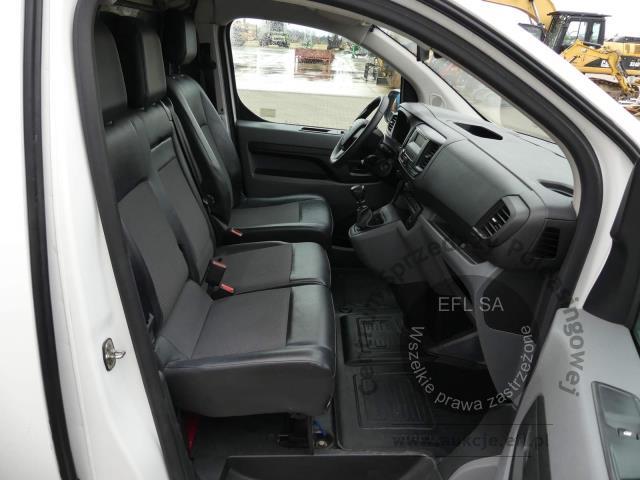 8 - Toyota Proace 2.0 D-4D Long 3,1t 2020r. DW9JJ95 Magnice