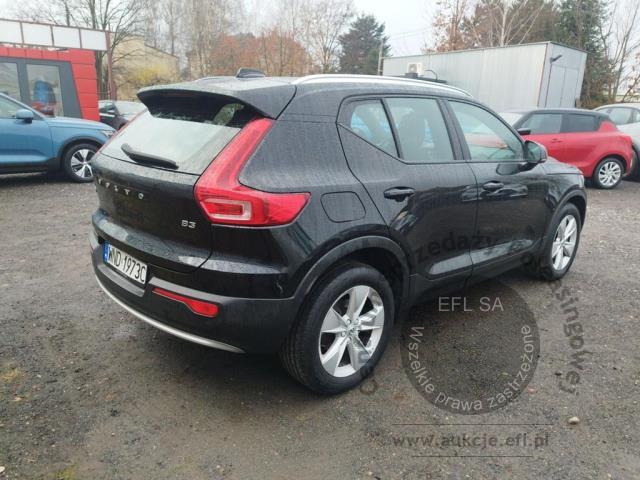 4 - Volvo  XC40 B3 Core aut 2022r. WND1973C Pojazd znajduje się w firmie ARCTOS GROUP sp. z o.o. Al. Krakowska 7, 02-183 Warszawa