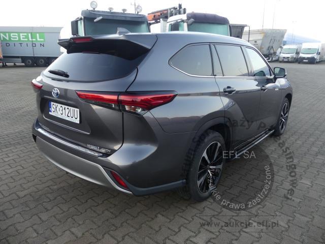 13 - TOYOTA HIGHLANDER 2.5 HYBRID CVT  2021r.