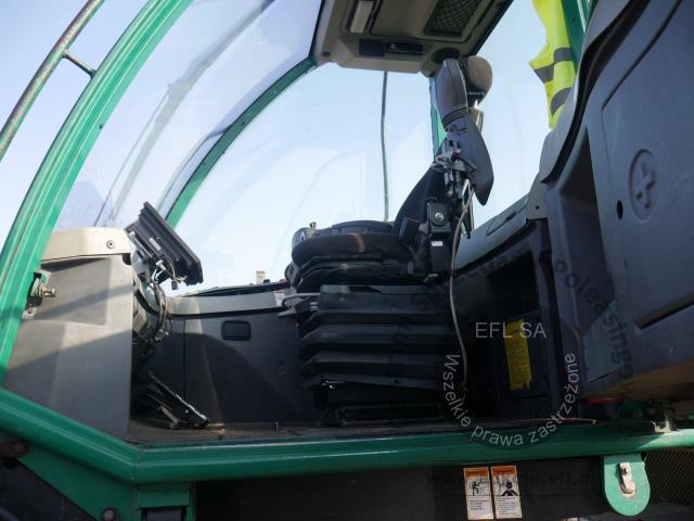 33 - Kombajn zrębowy Timberjack 1270D 2004r.