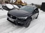 Volvo  XC 60 B4 B Core aut 2022r. SK584WS Pojazd znajduje się w firmie AACAR sp. z o.o. Jawornik 90, 32-400 Myślenice