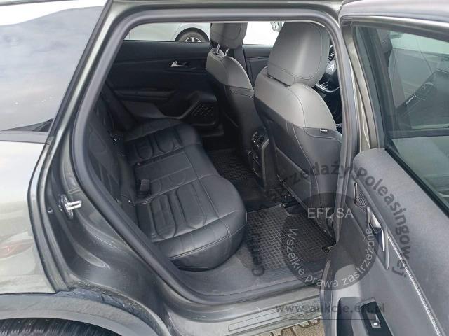 8 - Citroen C5 X 1.6 PureTech Shine EAT8 2022r. DW9UA36 Pojazd znajduje się w firmie AACAR sp. z o.o. Jawornik 90, 32-400 Myślenice