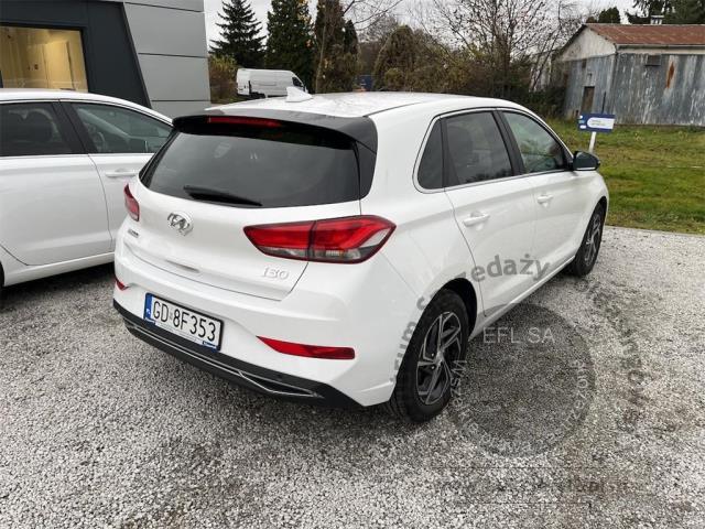 4 - Hyundai  i30  2022r. GD8F353 Pojazd znajduje się w firmie MDM AUTO sp. z o.o. ul. Zawodników 1, 80-729 Gdańsk
