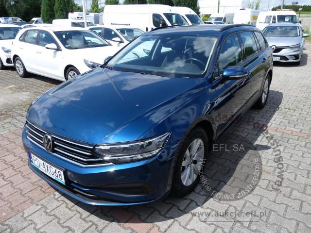 1 - Volkswagen Passat 2.0 TDI EVO Essence 2022r. PO4XG68 AUTO MOTO CENTRUM Sp. z o.o. Poznań 61-312, ul. Ostrowska  328