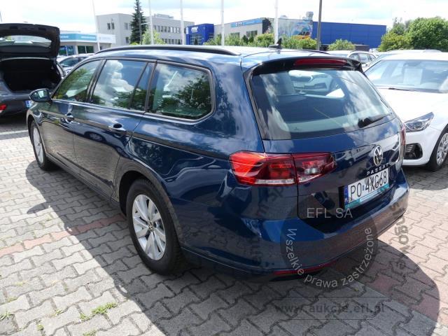 4 - Volkswagen Passat 2.0 TDI EVO Essence 2022r. PO4XG68 AUTO MOTO CENTRUM Sp. z o.o. Poznań 61-312, ul. Ostrowska  328