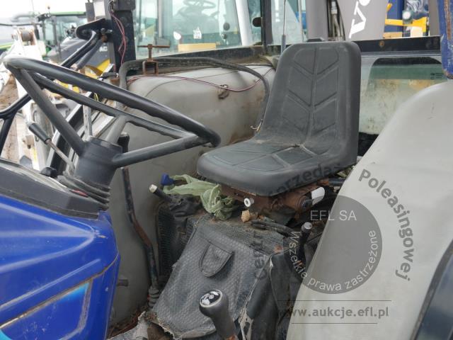 21 - Ciągnik rolniczy FARMTRAC  6075DTN  2015r.